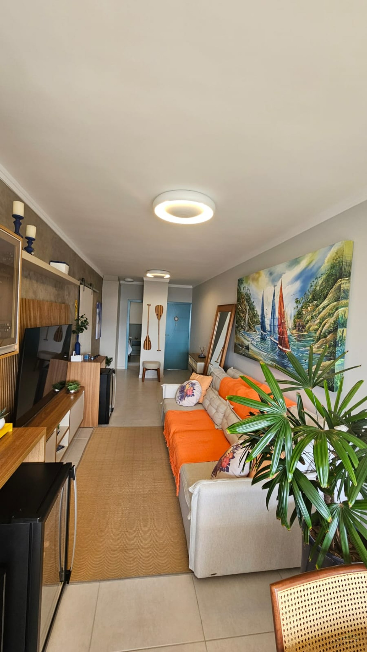 Ubatuba, Itaguá- Apartamento com 3 Dormitórios, 3 Vagas de Garagem e Uma Belíssima Vista para o Mar!