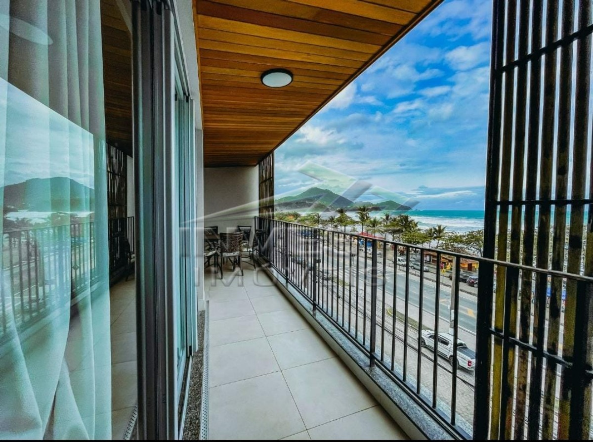 Ubatuba, Praia Grande- Belíssimo Apartamento Frente Mar, com 2 Suítes, e 1 Lavabo!