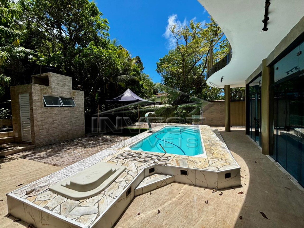 Ubatuba, Toninhas- Belíssima Casa com 4 Dormitórios, a 50mts do Mar!