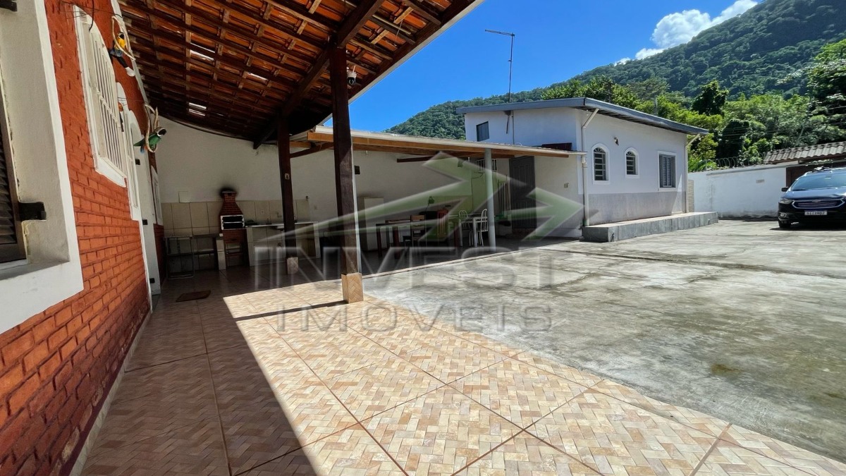 Ubatuba, Perequê Açu - 02 Casas com 3 Dormitórios No Total, Terreno de 250m2, Estuda Permuta em Ubatuba Por Apartamento