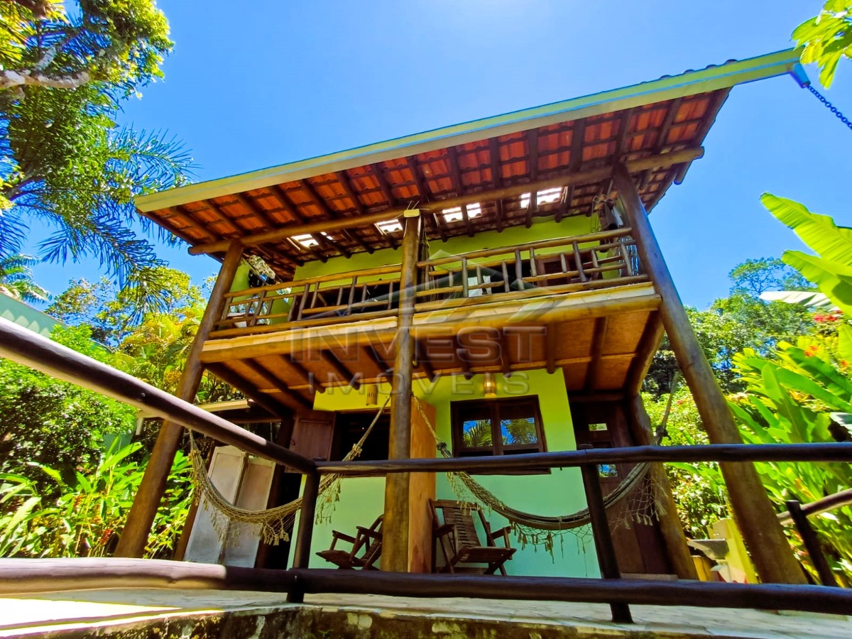 Ubatuba, Praia do Felix, Casa Tipo Pousada com 07 Suítes Amplas, Sala, Cozinha, 02 Banheiros, Jardim, Garagem, 800m2 At - 450 Ac