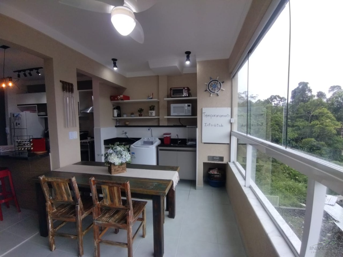 Ubatuba, Toninhas - Lindo Apartamento com Sacada Gourmet, com Piscina e Próximo a Praia