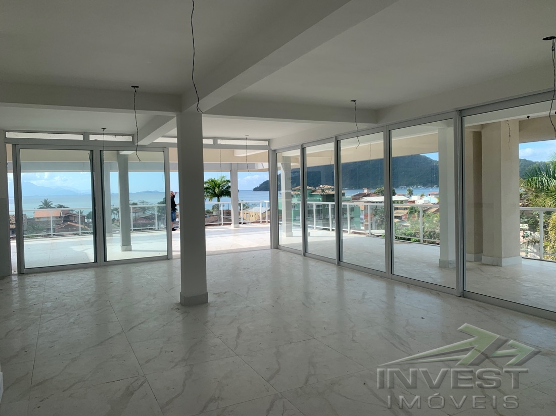 Ubatuba, Itaguá - Belíssima Cobertura com 500 M2 de Área Útil e Vista para Mar