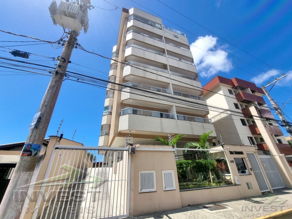 Ubatuba, Centro - Apartamento Tipo com 03 Quartos Sendo 01 Suíte e Área de Lazer