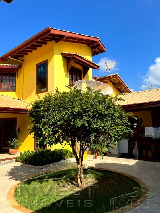 Ubatuba, Jardim Carolina - Linda Casa com Excelente Área de Lazer