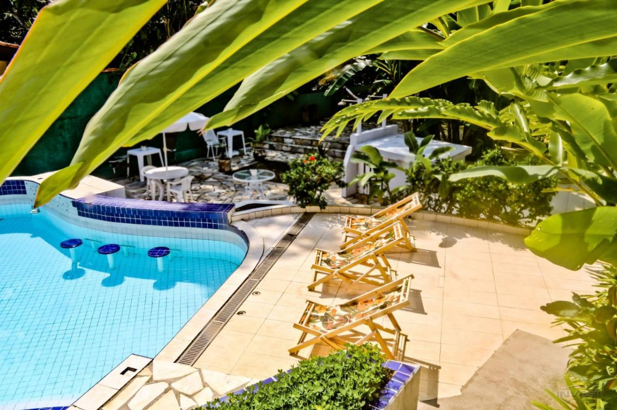 Ubatuba, Praia do Tenório - Belíssima Casa Alto Padrão com Vista Mar, a 150mts da Praia!