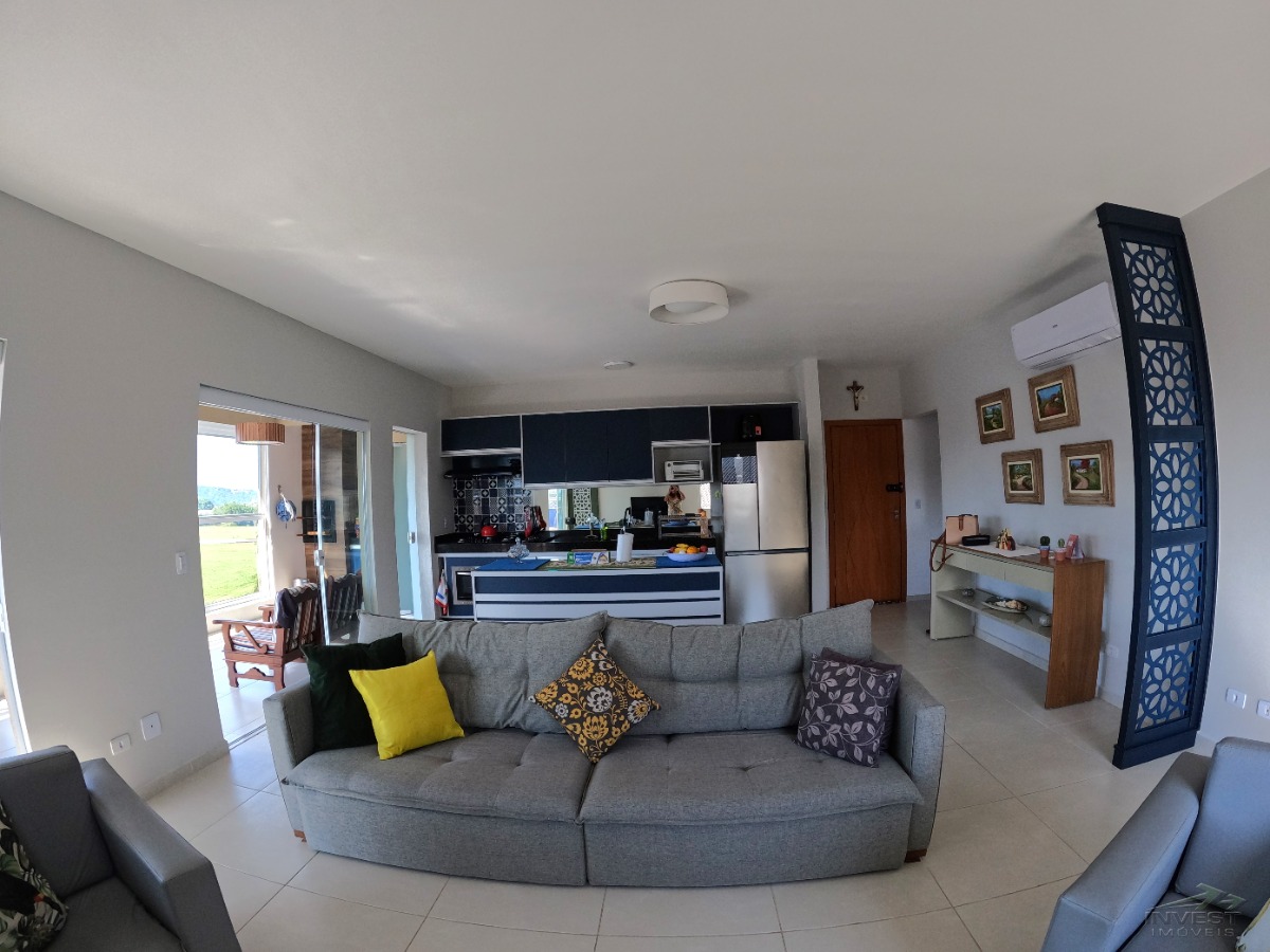 Ubatuba, Centro- Belíssima Cobertura de 207m², 3 Suítes e Vista Mar!