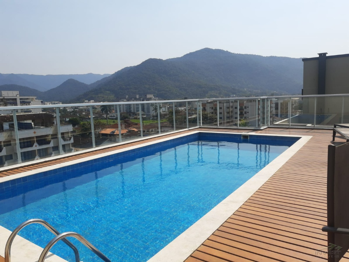 Ubatuba, Centro- Lindo Apartamento com 2 Suítes, em Condomínio com Piscina!