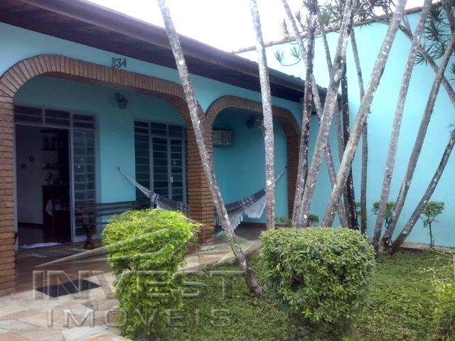 Ubatuba, Centro - Linda Casa com 03 Dormitórios com Área de Lazer